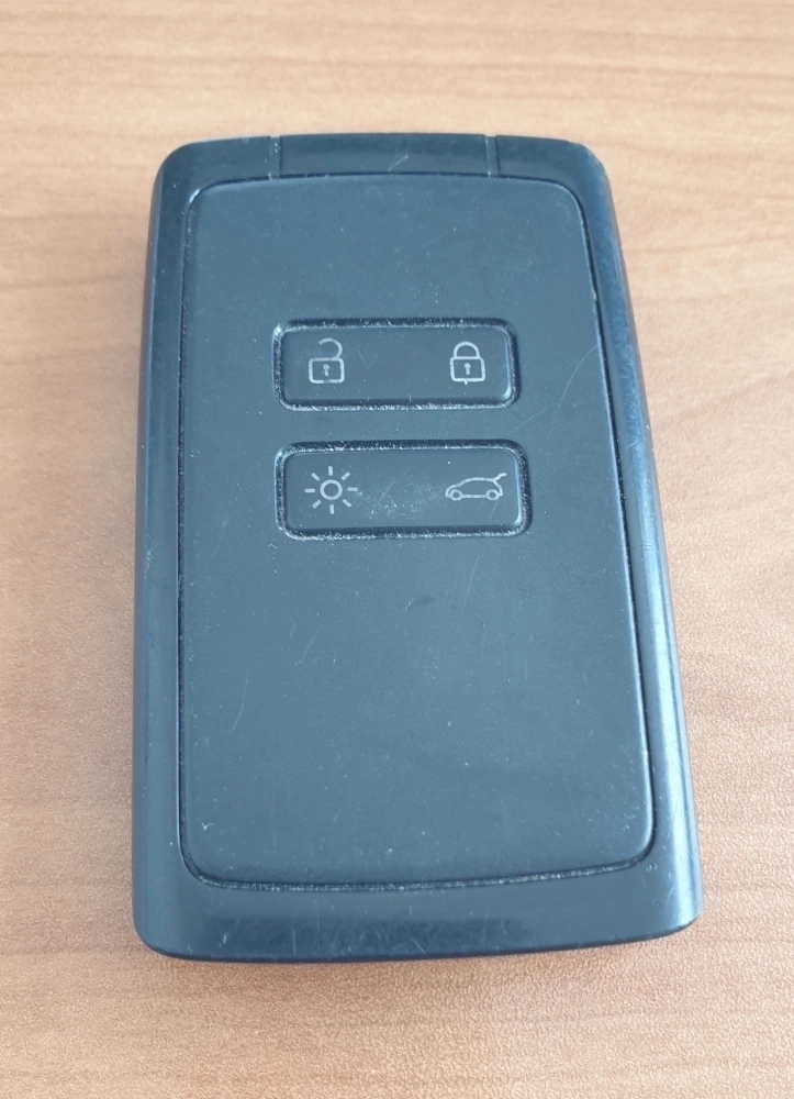 [OBJETS TROUVÉS] TÉLÉCOMMANDE DACIA (2/2)